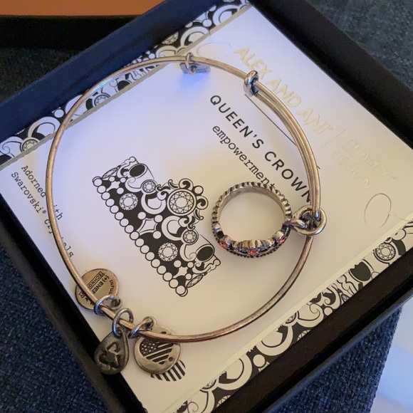 Alex and Ani Queen’s Crown Silver Bracelet - Picture 7 of 7
